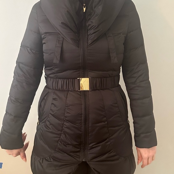 Women’s size medium puffer coat laundry by Shelli regal - Picture 9 of 9